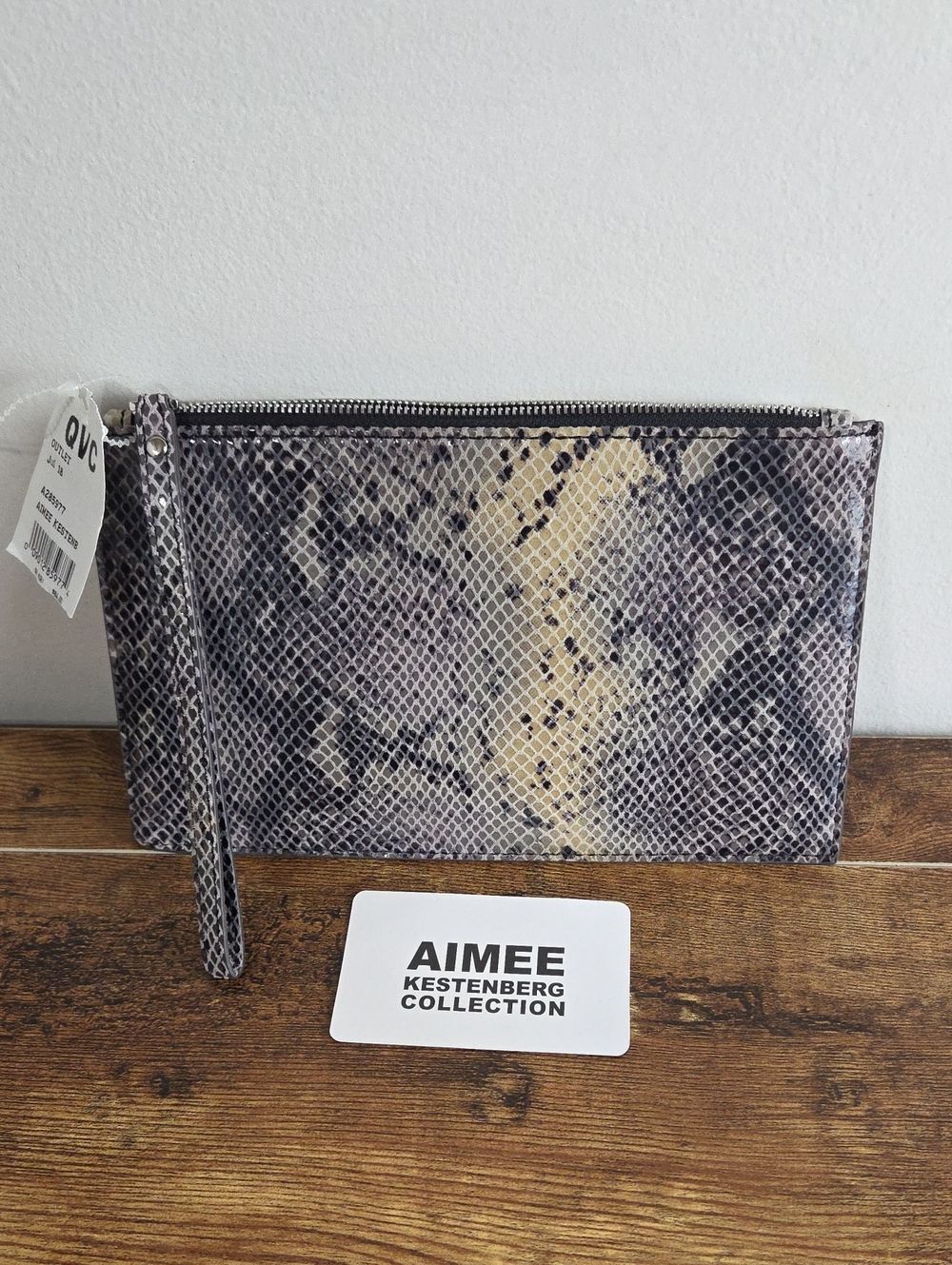 AIMEE Kestenberg Snake Skin Embossed Wristlet Card Wallet - NWT Quiet Luxury